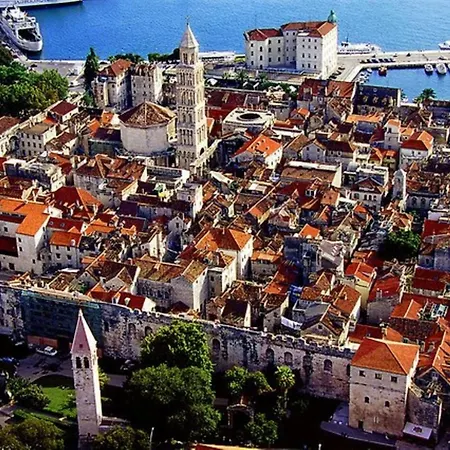 Apartamento Luxury Apts Leone Centre Split