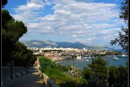 Luxury Apts Leone Centre Apartamento Split