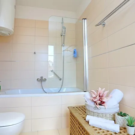 Luxury Apts Leone Centre * Σπλιτ
