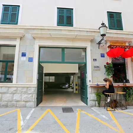 Luxury Apts Leone Centre * 스플리트