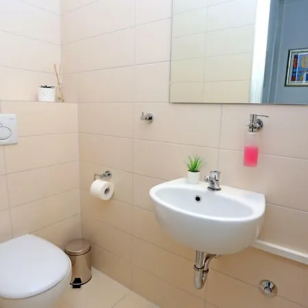 Luxury Apts Leone Centre Daire Split