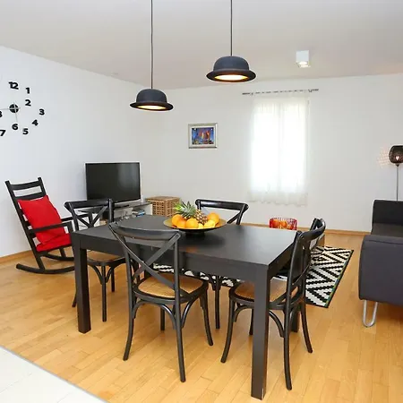 Appartement Luxury Apts Leone Centre