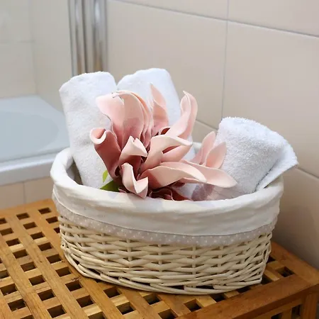 Daire Luxury Apts Leone Centre