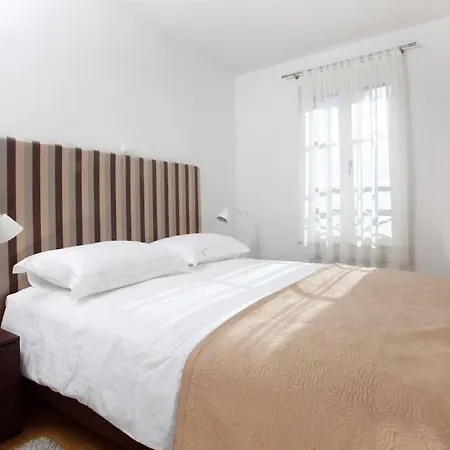 Luxury Apts Leone Centre Daire *