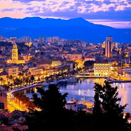 Appartement Luxury Apts Leone Centre