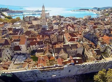 Appartement Luxury Apts Leone Centre *