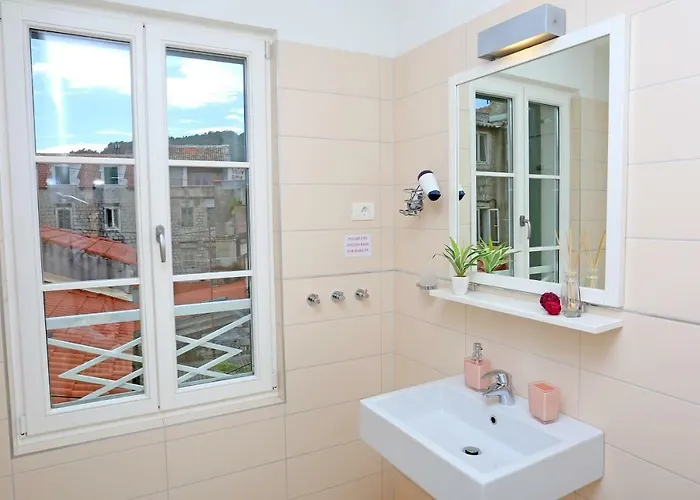 Luxury Apts Leone Centre Lejlighed