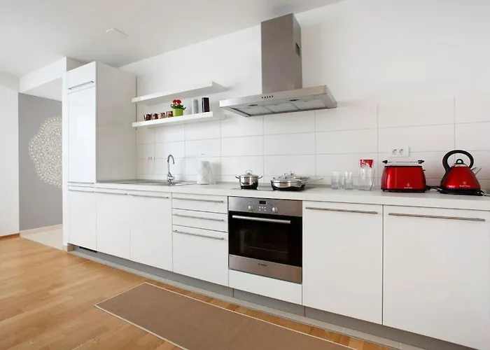 Daire Luxury Apts Leone Centre *